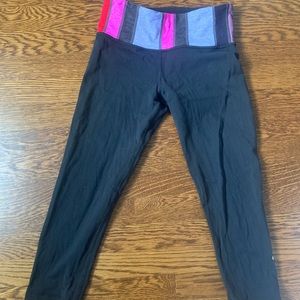 Lululemon reversible crop leggings size 4